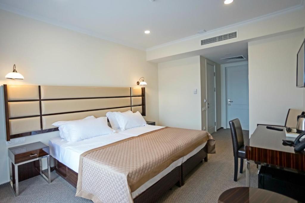 Hotel Genio Τυφλίδα Εξωτερικό φωτογραφία