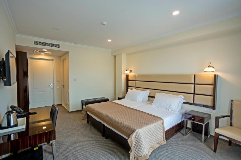 Hotel Genio Τυφλίδα Εξωτερικό φωτογραφία