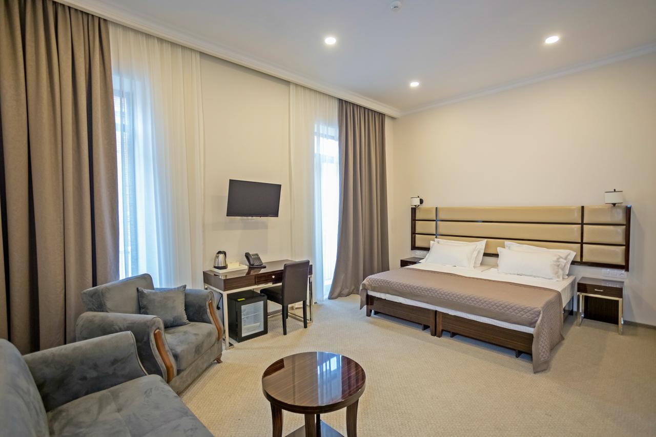 Hotel Genio Τυφλίδα Εξωτερικό φωτογραφία